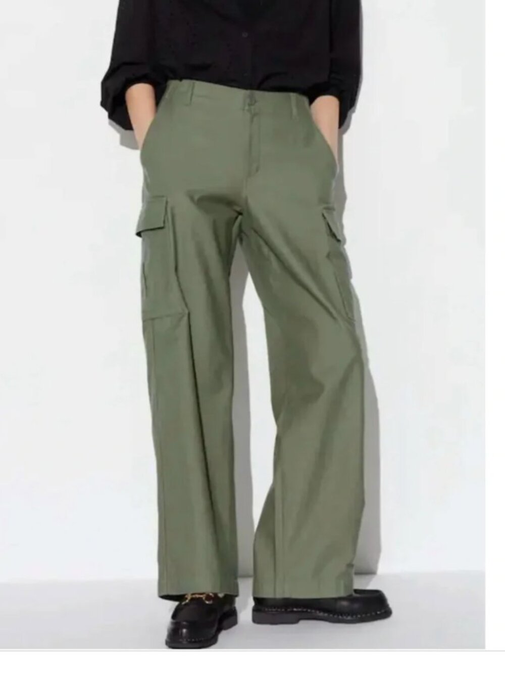 NEW Uniqlo Wide Slouchy Straight Cargo Pants Olive Green Size 8/M